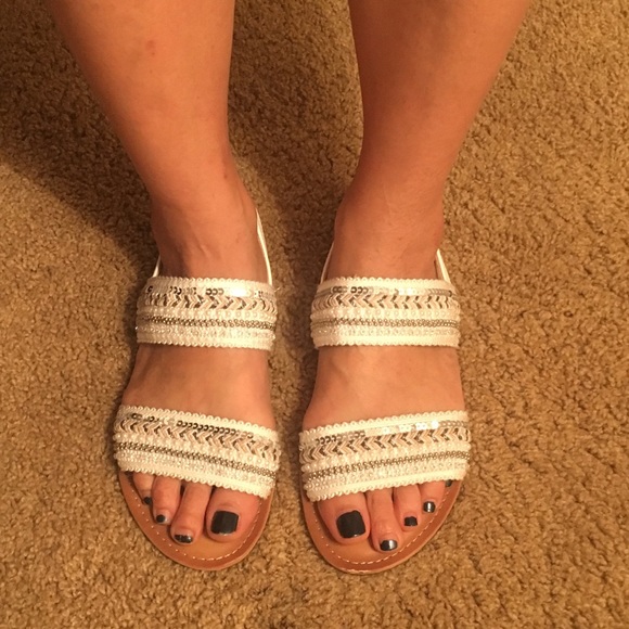 Size 7 - Picture 2 of 3